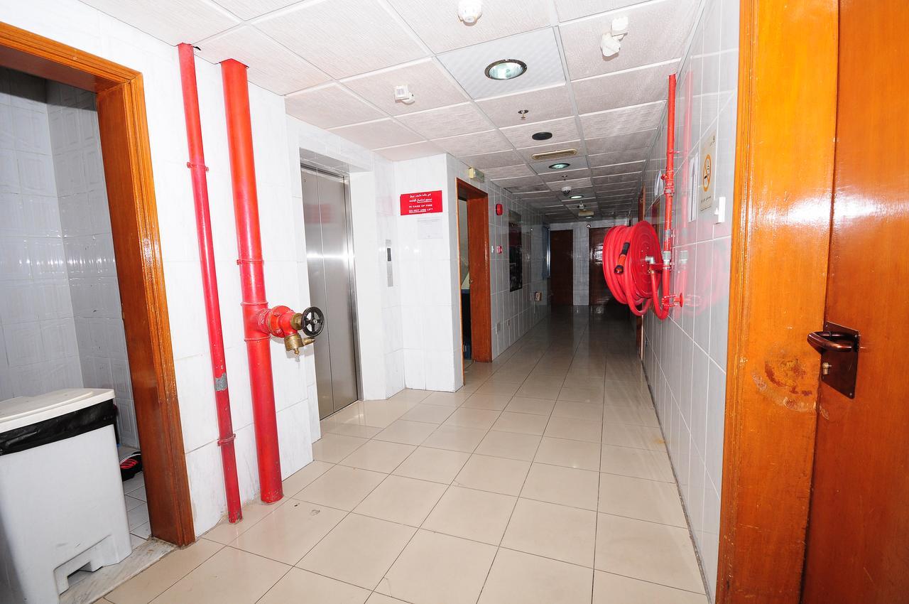 Al Qaid Hotel Dubai Bagian luar foto