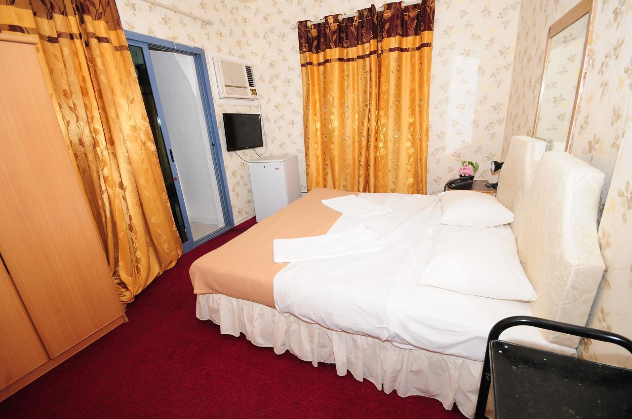 Al Qaid Hotel Dubai Bagian luar foto