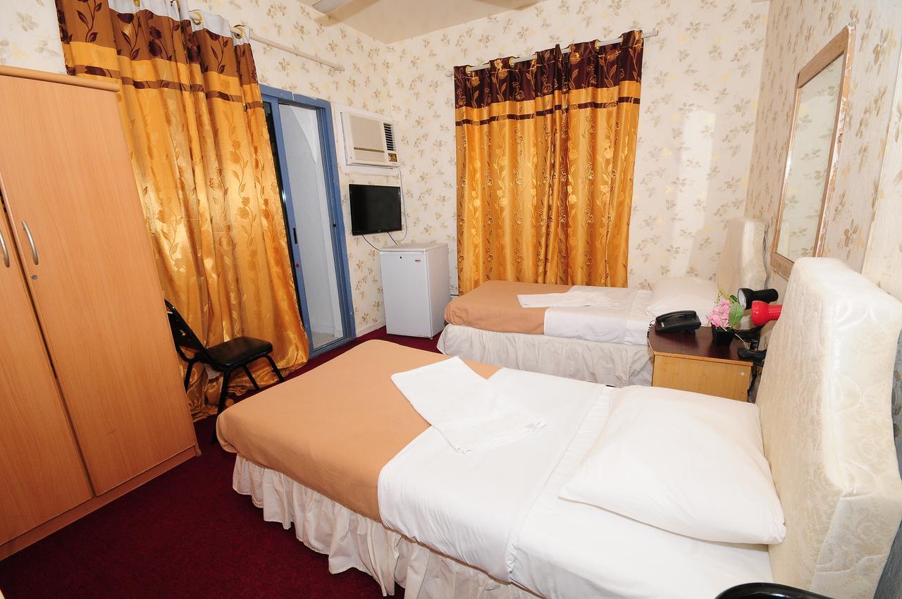Al Qaid Hotel Dubai Bagian luar foto