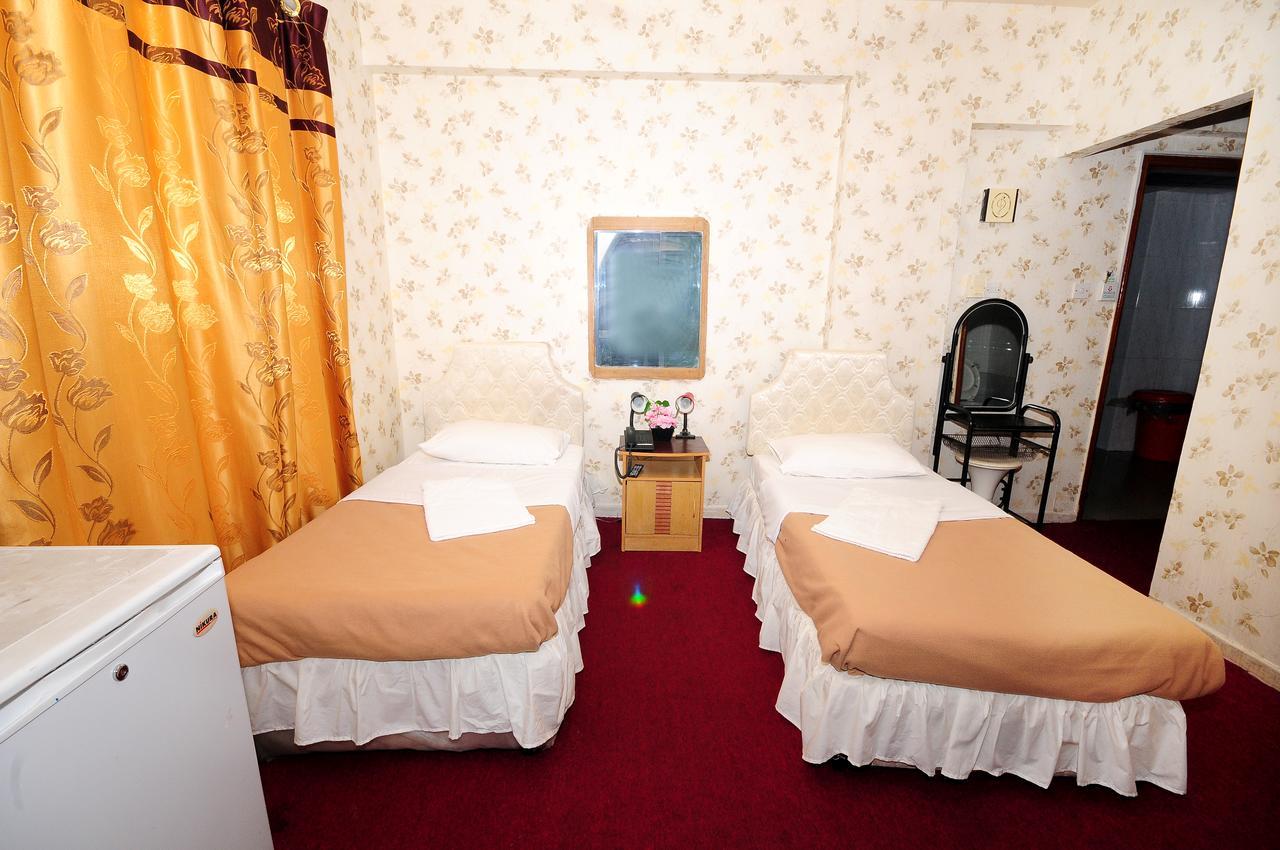 Al Qaid Hotel Dubai Bagian luar foto